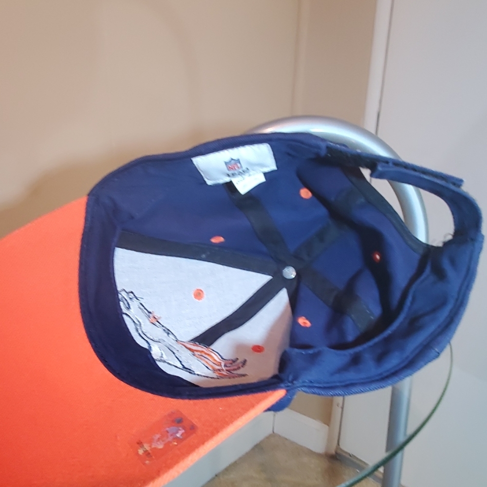 NFL Denver Broncos Hat - Picture 5 of 8